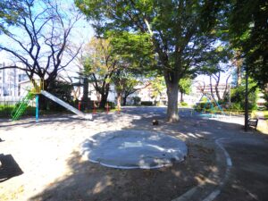 中和田公園まで約211ｍ（徒歩3分）